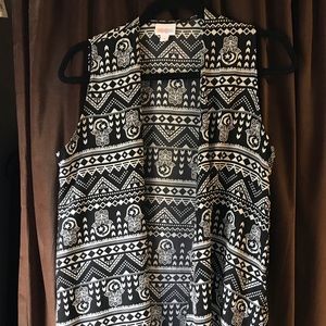 LuLaRoe Joy “Hand of Hamsa ” size Small
